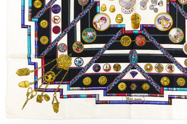Hermes Silk Scarf Carre 90 "Petite Main" White Silk Scarf - Image 5