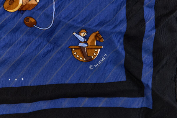 Hermes Silk Scarf Carre 90 "Raconte moi le Cheval" Blue Silk Pleats Scarf - Image 7