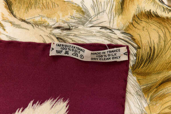 Hermes Silk Scarf Carre 90 "CHIENS AU RAPPORT" Purple Silk Scarf - Image 8