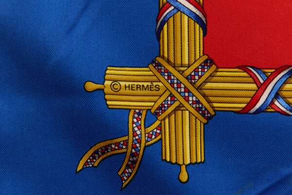Hermes Silk Scarf Carre 90 "LIBERTE EGALITE FRATERNITE REPUBLIQUE FRANCAISE" Blue Silk Scarf - Image 7
