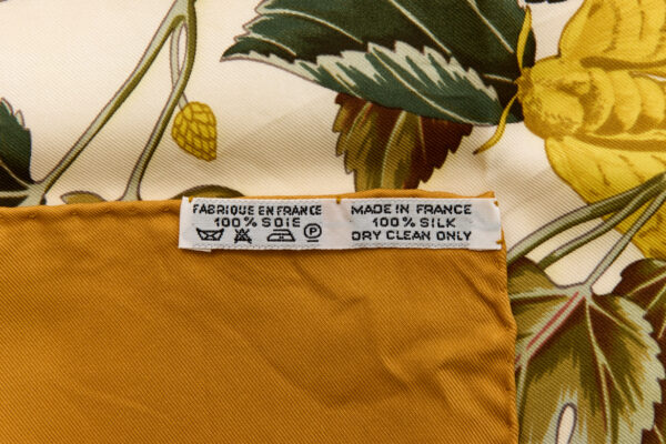 Hermes Silk Scarf Carre 90 "Les merises" Orange Silk Scarf - Image 8