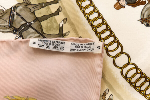 Hermes Silk Scarf Carre 90 "LA PROMENADE DE LONGCHAMPS" Pink Silk Scarf with Box - Image 9