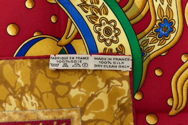 Hermes Silk Scarf Carre 90 "CARPE DIEM" Yellow Silk Scarf - Image 8