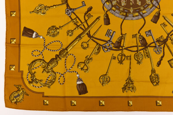Hermes Silk Scarf Carre 90 "LES CLES" Yellow Silk Scarf - Image 5