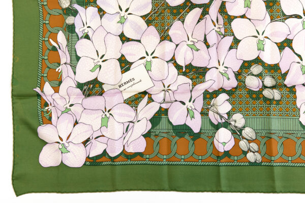 Bad! Hermes Silk Scarf Carre 90 "Souvenirs d'Asie" Green Silk Scarf (B-C) - Image 5