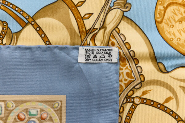 Hermes Silk Scarf Carre 90 "LE TRIOMPHE DU PALADIN" Blue Silk Scarf - Image 8
