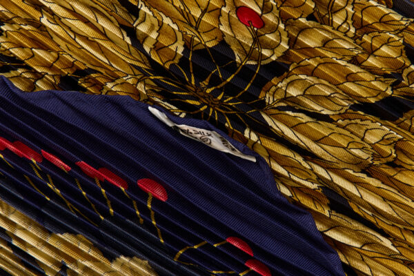 Hermes Silk Scarf Carre 90 "Les merises" Blue Silk Pleats Scarf - Image 8