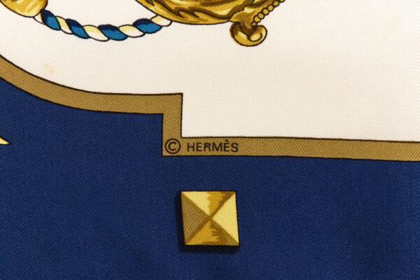 Hermes Silk Scarf Carre 90 "LES CLES" Blue Silk Scarf - Image 7